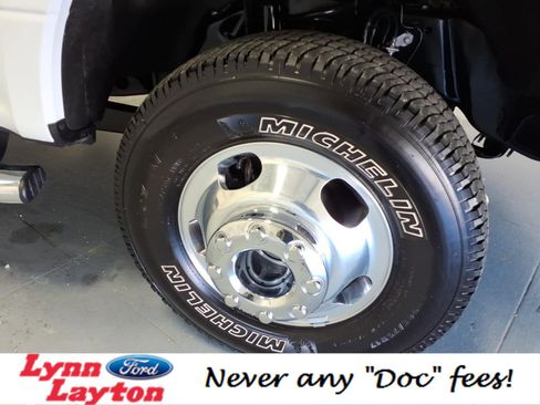 Used 2022 Ford F350 XLT w/ XLT Value Package image 9