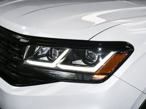 Used 2023 Volkswagen Atlas Cross Sport SEL R-Line image 69