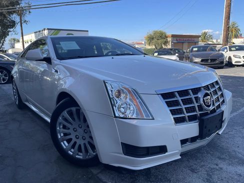 Used 2013 Cadillac CTS Coupe RWD image 3