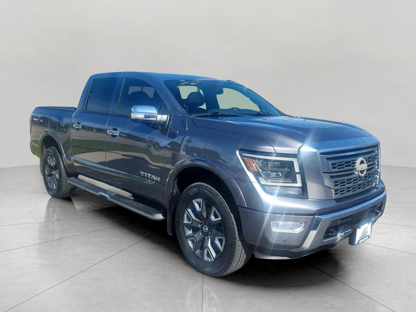 Used 2021 Nissan Titan Platinum Reserve w/ Moonroof Package AWD/4WD image 1