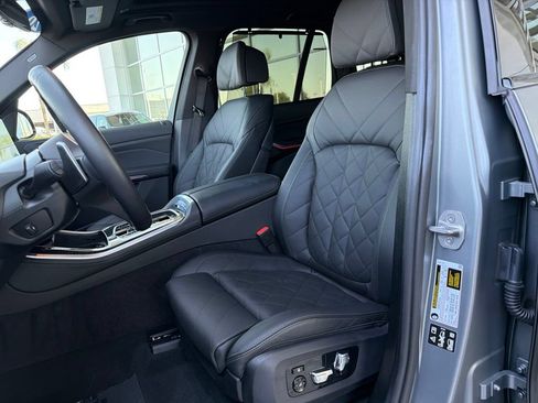 Used 2026 BMW X5 xDrive40i w/ Executive Package AWD/4WD image 11
