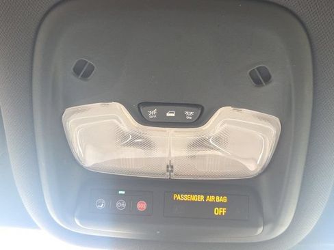 Used 2021 Chevrolet TrailBlazer RS w/ Technology Package AWD/4WD image 26