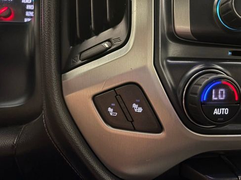 Used 2018 GMC Sierra 1500 SLE w/ SLE Value Package AWD/4WD image 8
