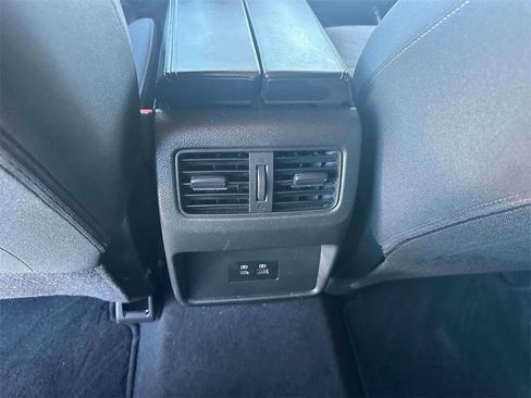 Certified 2023 Nissan Rogue SV image 12