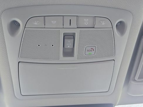 Used 2024 Nissan Armada SL w/ Captain's Chairs Package image 26