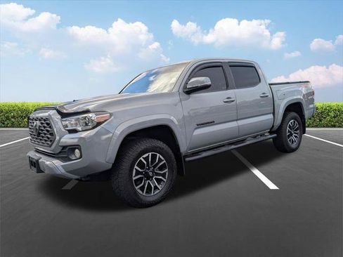 Certified 2020 Toyota Tacoma TRD Sport w/ TRD Premium Sport Package AWD/4WD image 10