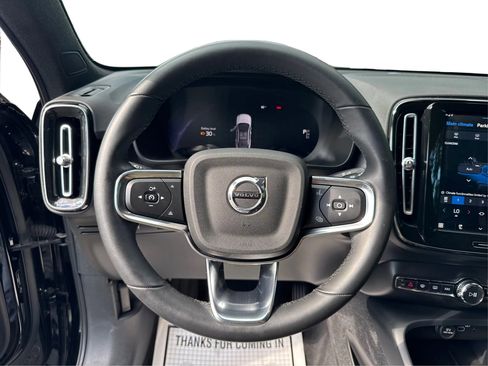 Used 2022 Volvo C40 P8 Recharge Ultimate image 21