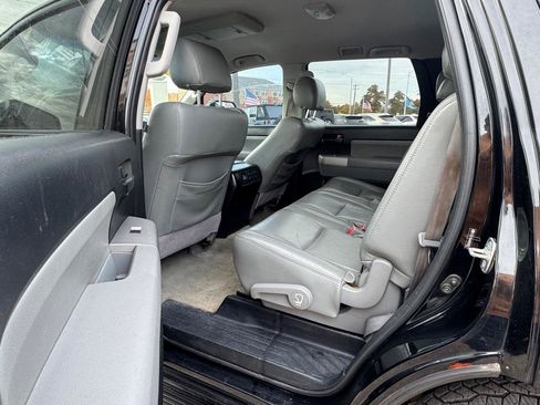 Used 2009 Toyota Sequoia SR5 RWD image 10