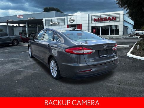 Used 2020 Ford Fusion SE FWD image 6