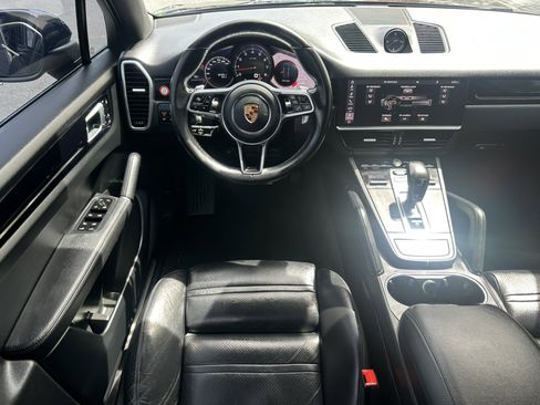 Used 2020 Porsche Cayenne AWD/4WD image 15