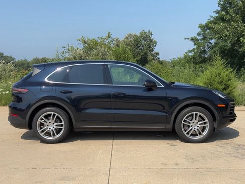 Certified 2023 Porsche Cayenne AWD/4WD image 8
