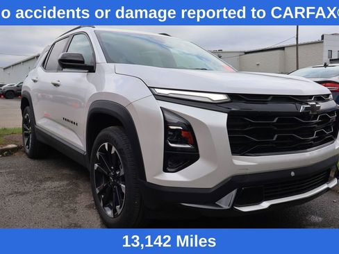 Used 2025 Chevrolet Equinox RS w/ Safety and Technology Package AWD/4WD image 2