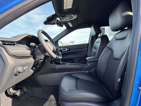 New 2026 Jeep Compass Latitude AWD/4WD image 20