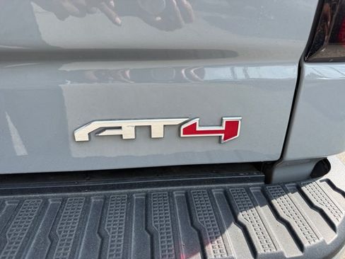 Used 2025 GMC Sierra 1500 AT4 w/ AT4 Premium Package AWD/4WD image 17