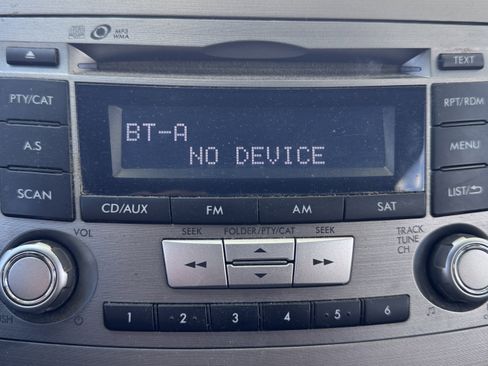 Used 2012 Subaru Outback 2.5i Premium w/ All-Weather Pkg AWD/4WD image 24