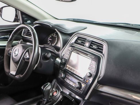 Used 2017 Nissan Maxima SR w/ Midnight Edition image 26