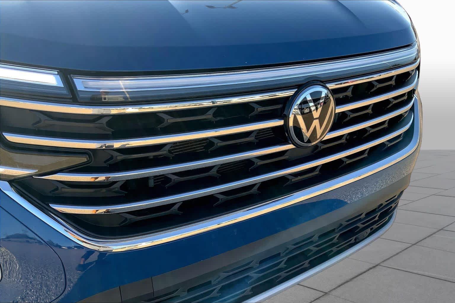 Used 2026 Volkswagen Atlas SE FWD image 29