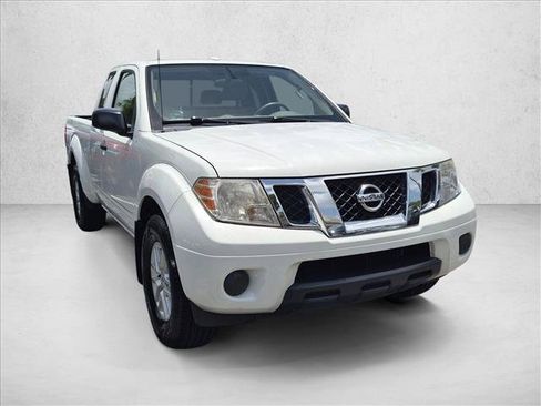 Used 2017 Nissan Frontier SV RWD image 3