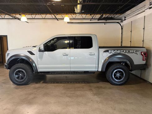 Used 2017 Ford F150 Raptor w/ Equipment Group 802A Luxury image 2