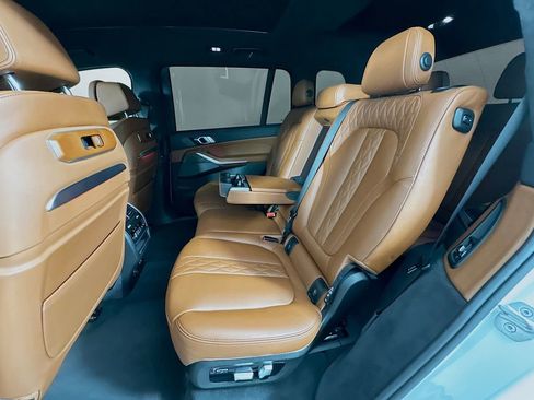 Certified 2025 BMW X7 xDrive40i w/ Executive Package image 25