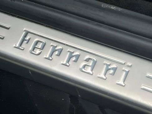 Used 2020 Ferrari Portofino RWD image 20