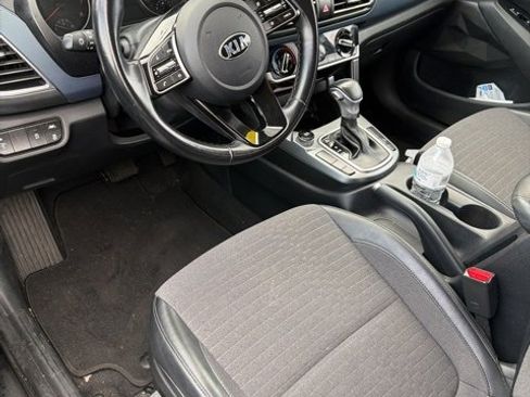 Used 2021 Kia Seltos S image 9