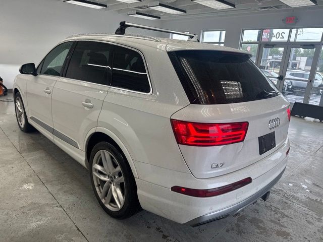 Used 2017 Audi Q7 3.0T Prestige AWD/4WD image 7