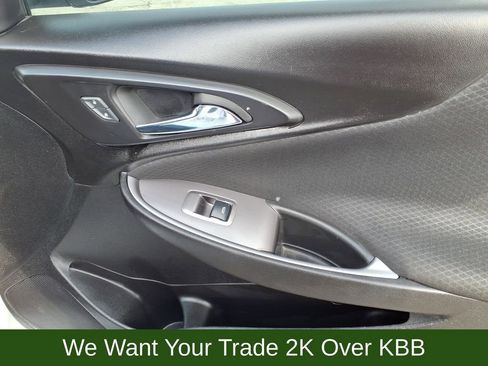 Used 2023 Chevrolet Malibu LS image 29