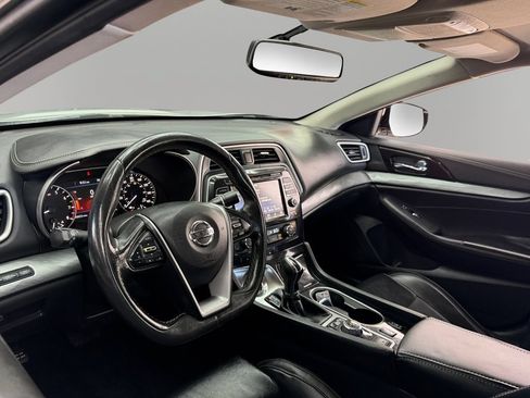 Used 2017 Nissan Maxima 3.5 SV FWD image 16