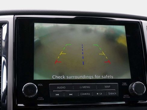 Used 2021 Nissan Titan SV w/ SV Convenience Package image 28