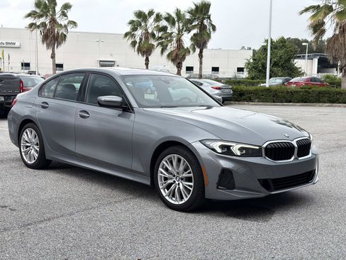 Used 2023 BMW 330i Sedan w/ Premium Package RWD image 2