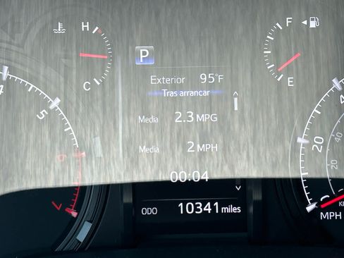 Used 2023 Toyota 4Runner SR5 Premium w/ Moonroof Package RWD image 16