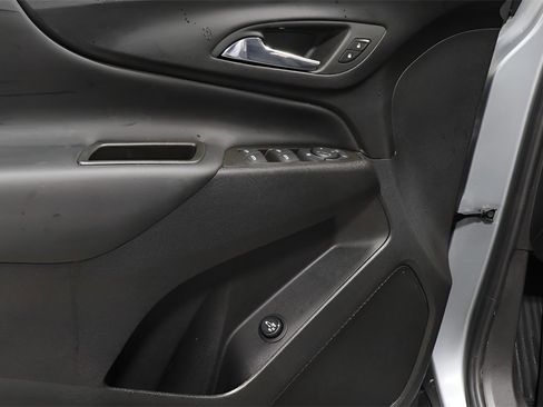 Used 2024 Chevrolet Equinox LT image 21