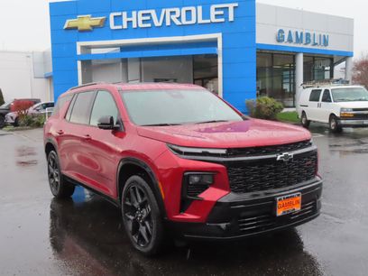Used 2025 Chevrolet Traverse RS w/ LPO, Floor Liner Package