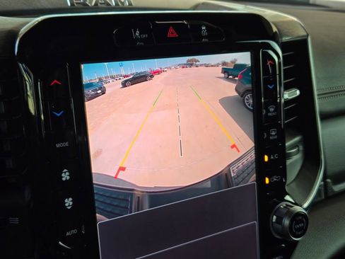 Used 2025 RAM 2500 Laramie w/ Night Edition image 38