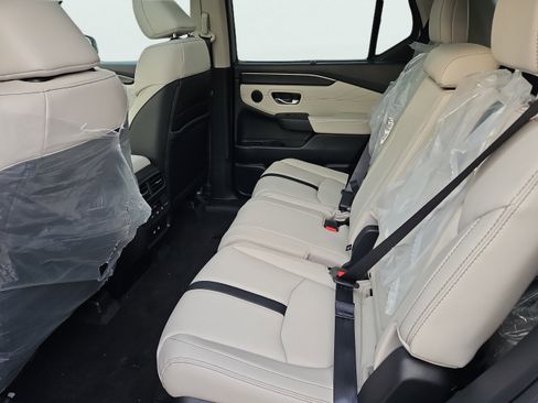 New 2026 Honda Pilot Touring image 23