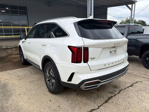 Used 2022 Kia Sorento S FWD image 6