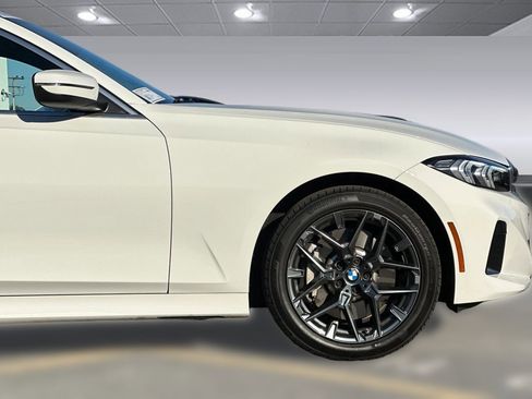 Used 2025 BMW 330i Sedan w/ Convenience Package image 33