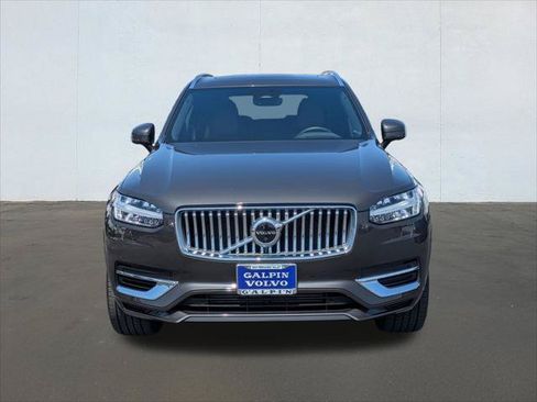 Used 2023 Volvo XC90 T8 Plus AWD/4WD image 8