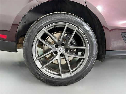 Certified 2023 Porsche Macan Turbo AWD/4WD image 13