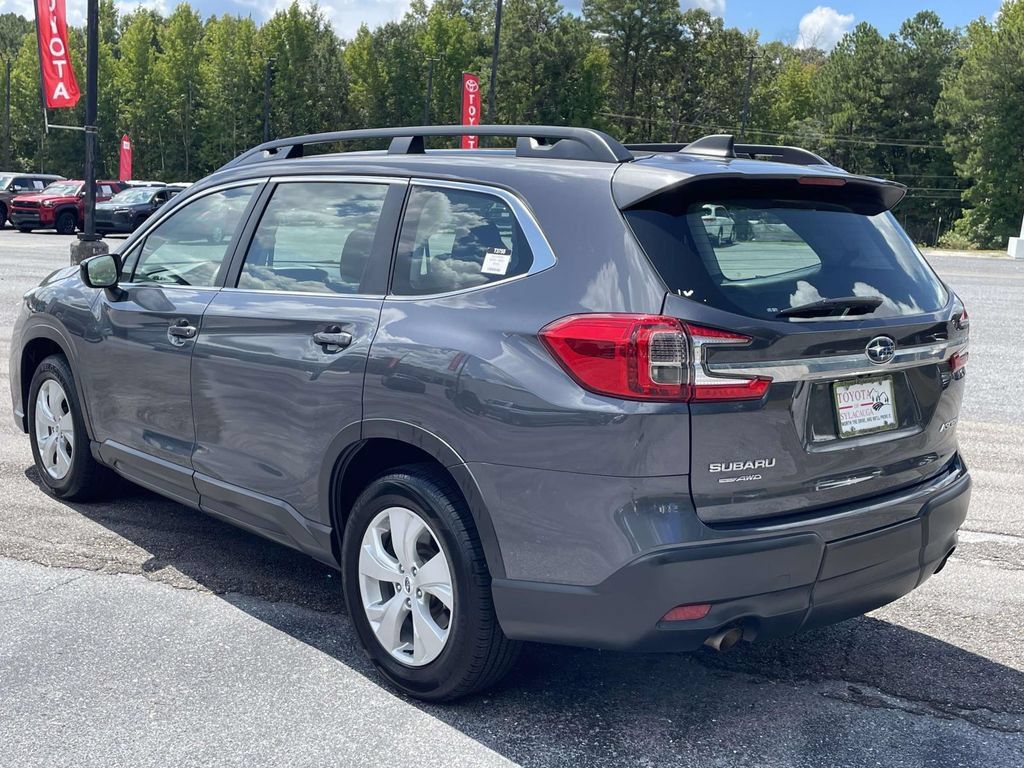 Used 2023 Subaru Ascent 8-Passenger AWD/4WD image 4