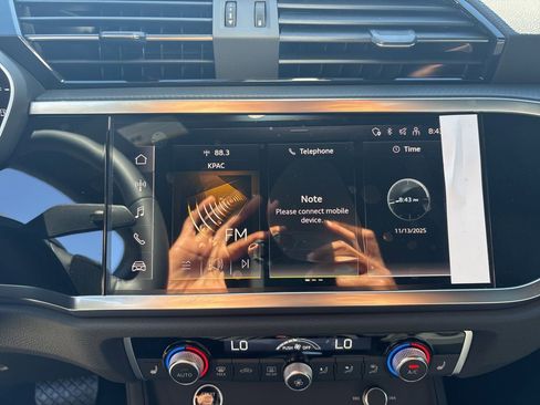 Used 2025 Audi Q3 2.0T Premium image 19