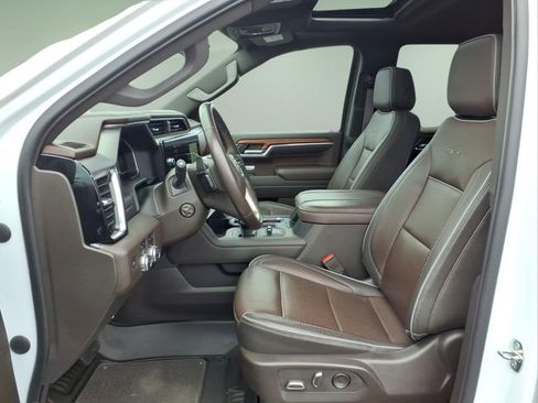 Used 2023 GMC Sierra 1500 Denali AWD/4WD image 5