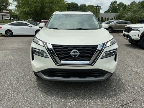Certified 2023 Nissan Rogue SV w/ SV Premium B Package FWD image 6