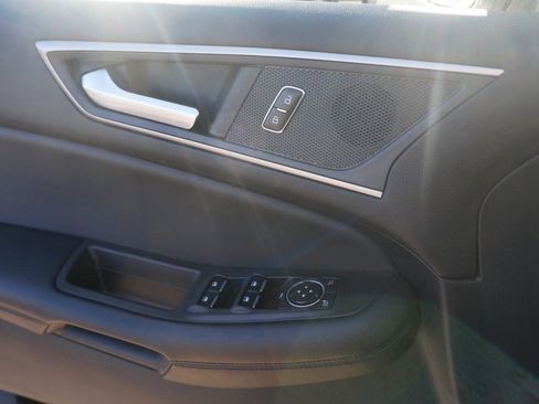 Used 2023 Ford Edge SEL w/ Convenience Package image 15