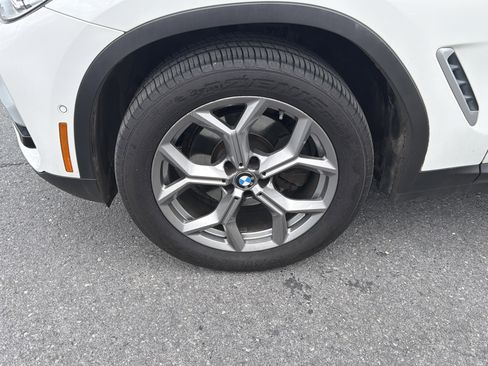 Used 2021 BMW X3 xDrive30i w/ Premium Package image 11