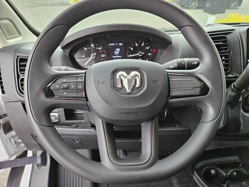 Used 2025 RAM ProMaster 2500 FWD image 20