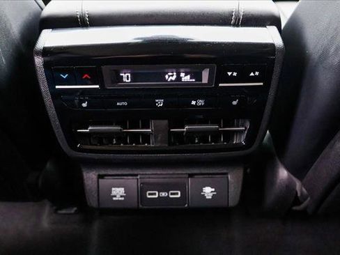 Used 2023 Acura MDX SH-AWD w/ Advance Package image 24