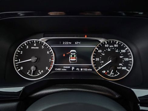 Used 2024 Nissan Pathfinder SV w/ SV Premium Package image 27