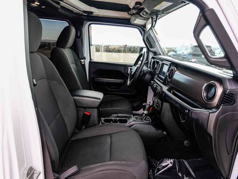 Used 2020 Jeep Wrangler Unlimited Sport AWD/4WD image 17